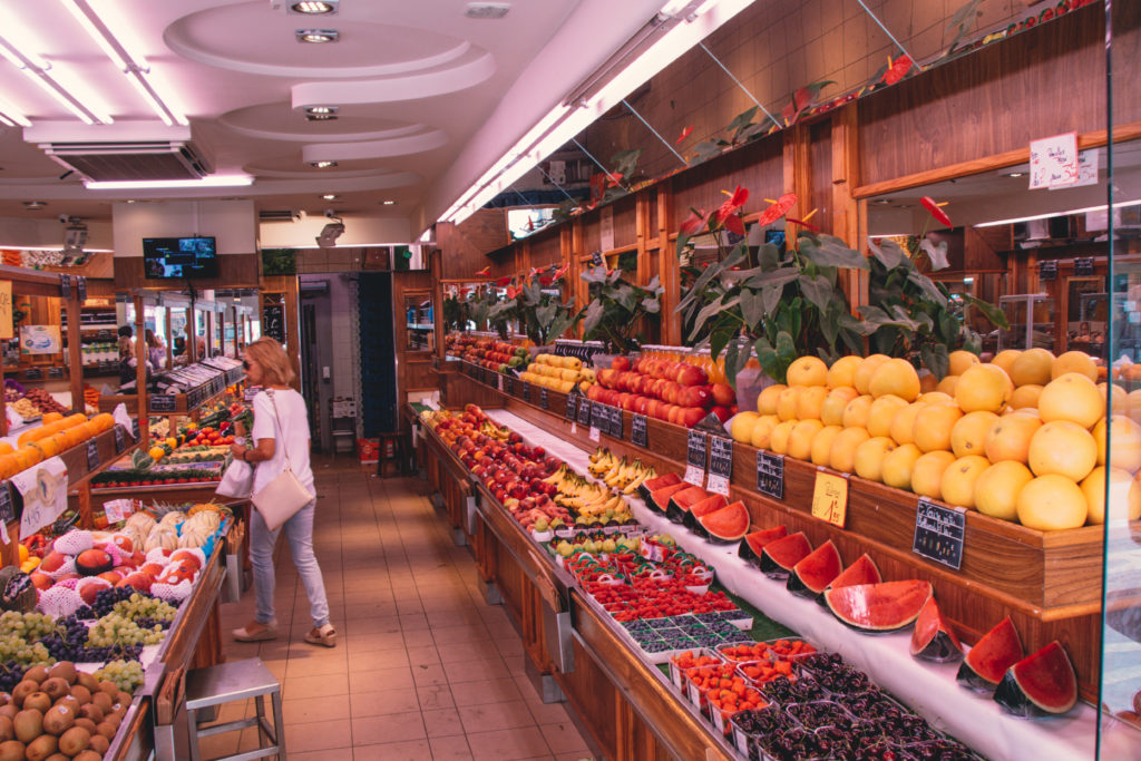 Paris fruit store